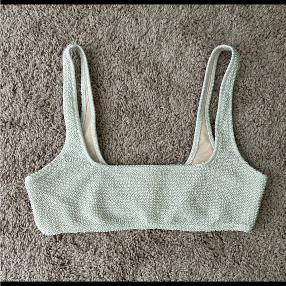 Bikini Set - Picture 2 of 8